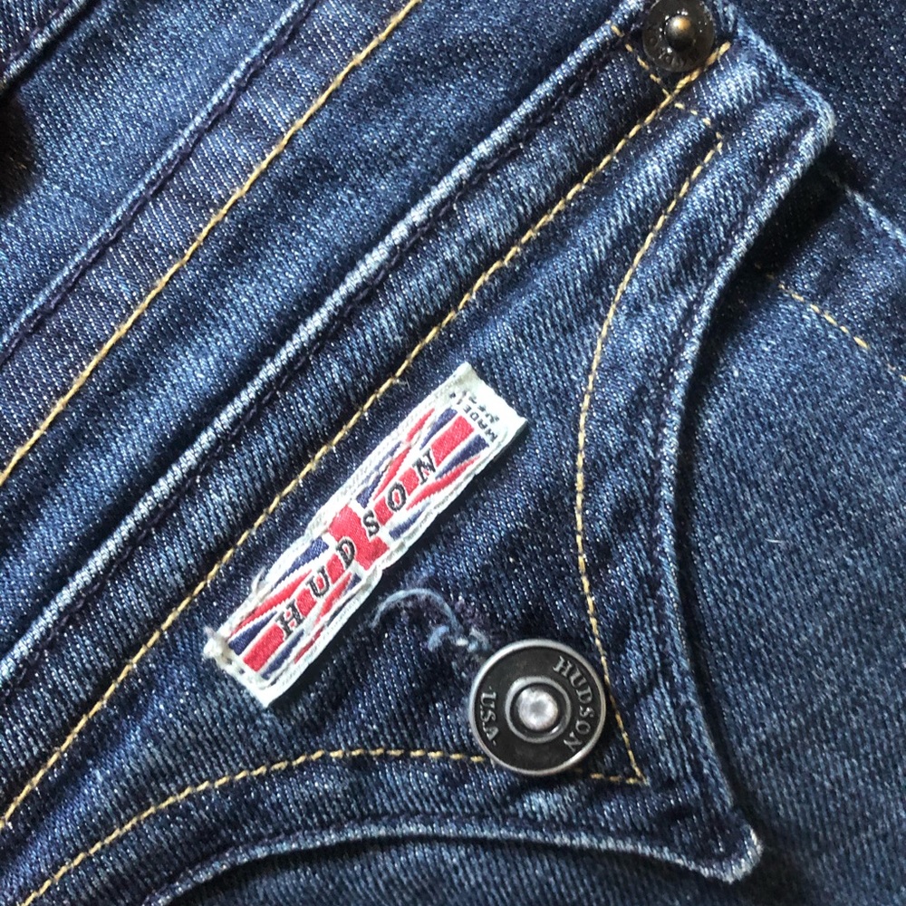 Hudson Mid-Rise Baby Bootcut Jean size 32 dark wash - Picture 3 of 14